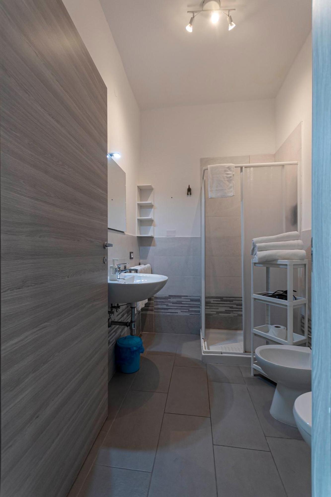 Fare Bnb - Room Del Parco Reggio Emilia Dış mekan fotoğraf